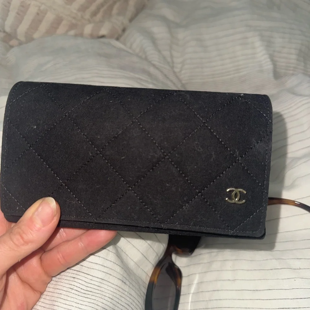 CHANEL Women's Tortoiseshell Rectangular Sunglasses - Brown Gradient MAKE OFFER - Picture 4 of 7